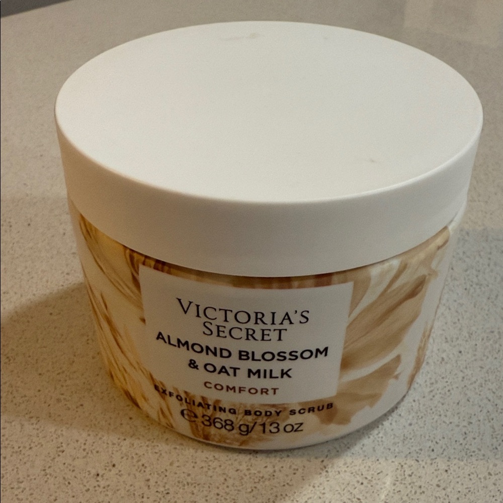 New and Sealed Victoria's Secret Almond Blossom & Oat Milk Exfoliating Scrub